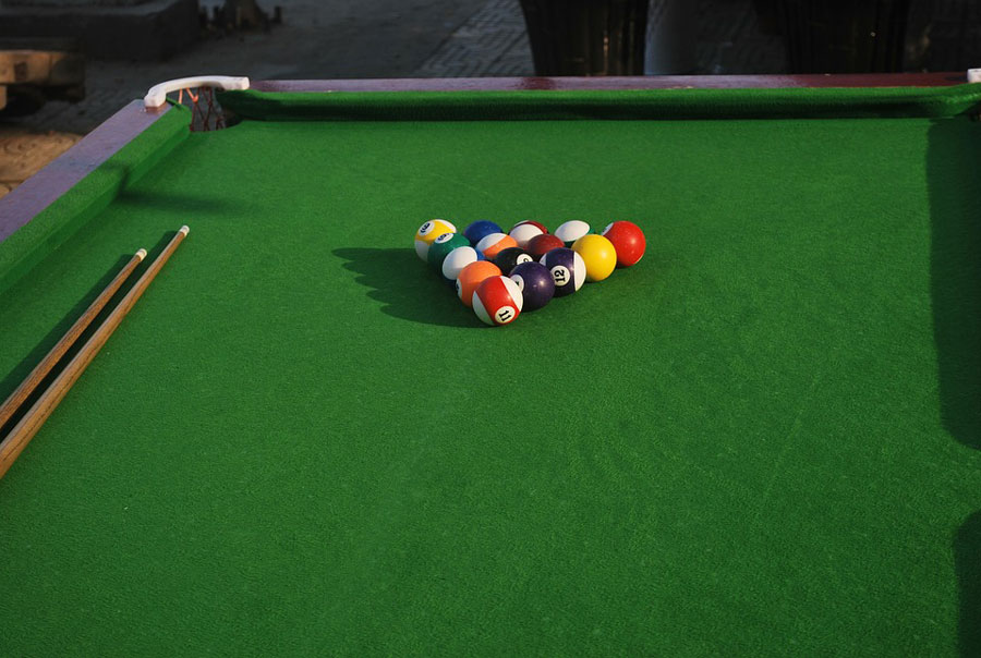 Outdoor pool table